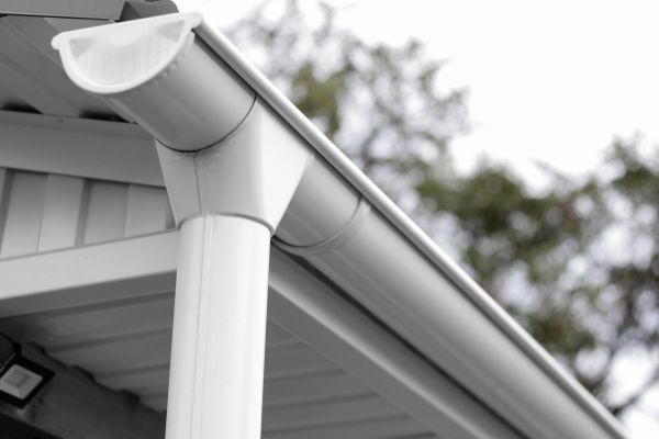 Vinyl Gutters Installation in Columbia
