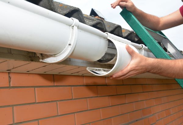 Gutter Seam Repair in Columbia