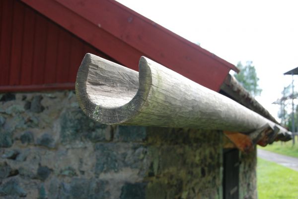 Wooden Gutter Repair in Columbia