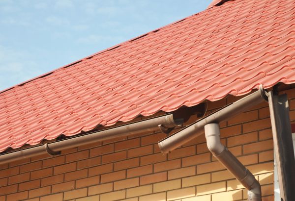Loose Gutter Repair in Columbia