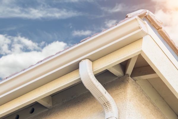 Seamless Gutter Replacement in Columbia